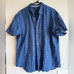 Banana Republic - Casual Short Sleeve Button Down